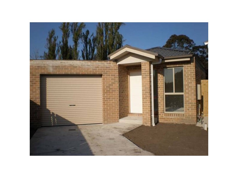 2/13 Rose Drive, Doveton VIC 3177