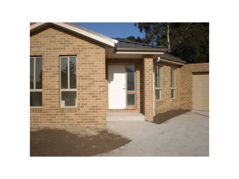 2/13 Rose Drive, Doveton VIC 3177