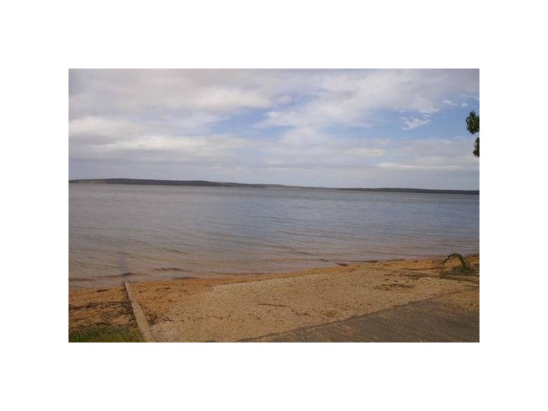 2/12 Elma Road, Glenmaggie VIC 3858