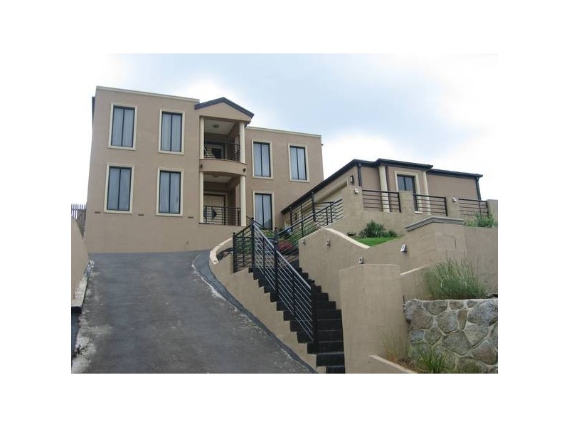 49 Montbrae Circuit, Narre Warren North VIC 3804