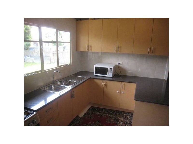 7 Oak Avenue, Doveton VIC 3177