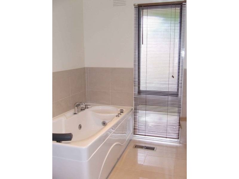 42 Alexander Street, Hallam VIC 3803