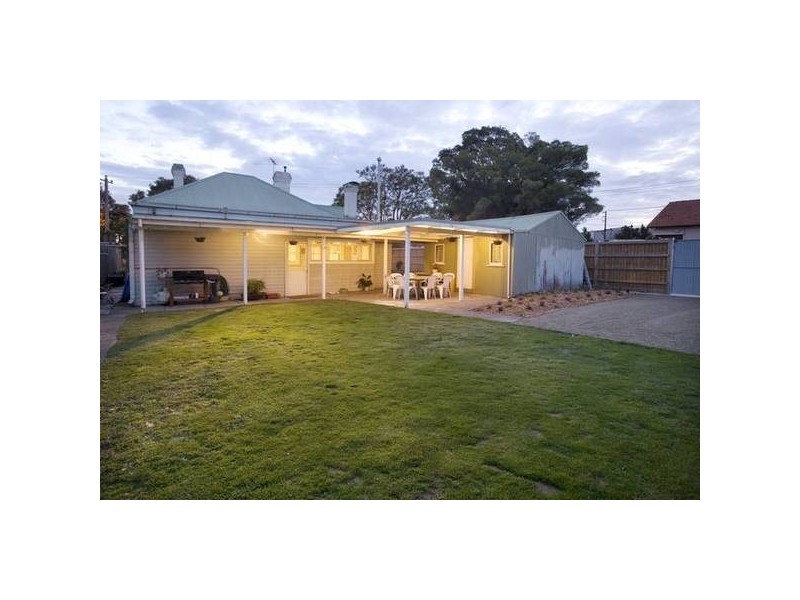 64 Railway Parade (Cnr Wilma Ave), Dandenong VIC 3175