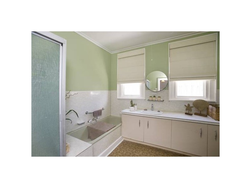 64 Railway Parade (Cnr Wilma Ave), Dandenong VIC 3175