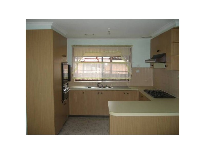 64 Shetland Street, Endeavour Hills VIC 3802