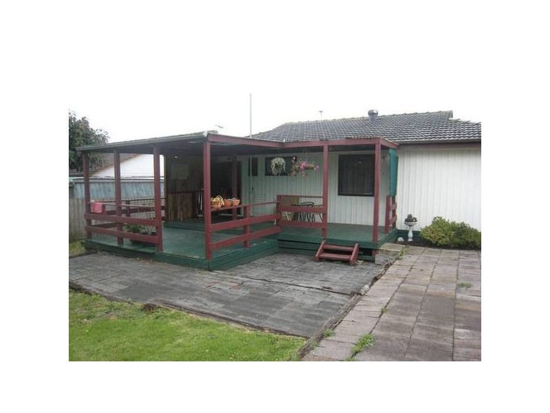 13 Louis Street, Doveton VIC 3177