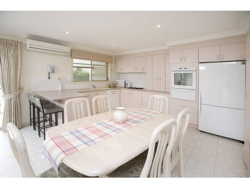 147 Haverbrak Drive, Mulgrave VIC 3170