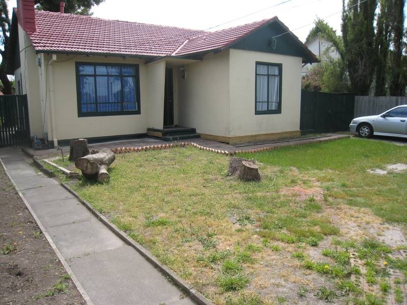 7 Oak Avenue, Doveton VIC 3177