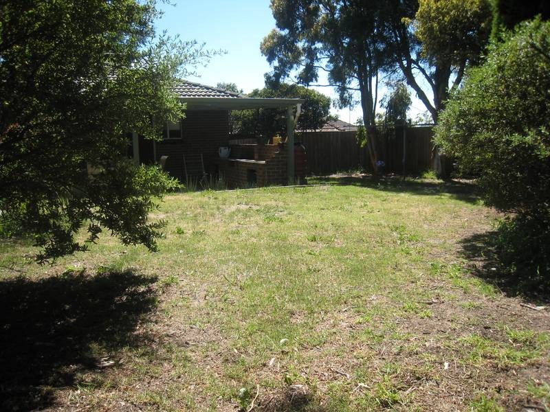 6 Thredbo Court, Dandenong North VIC 3175