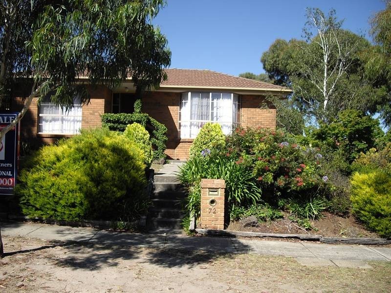 72 Shetland Street, Endeavour Hills VIC 3802