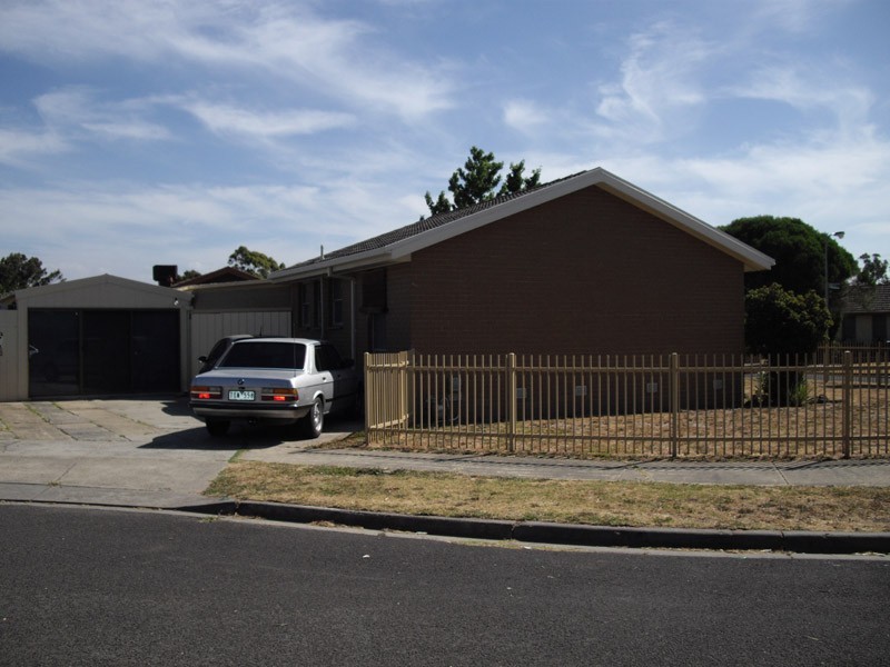 4 Tern Court, Endeavour Hills VIC 3802