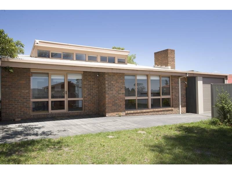 12 Hamilton Close, Endeavour Hills VIC 3802