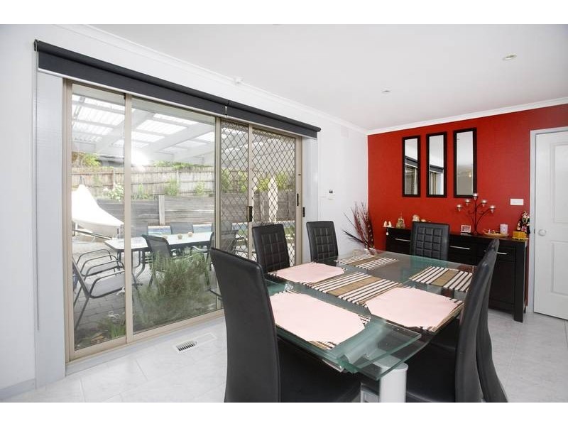 7 Hughes Close, Endeavour Hills VIC 3802