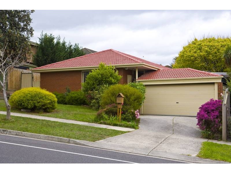 15 Thomas Mitchell Drive, Endeavour Hills VIC 3802