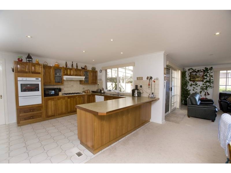 15 Cantala Court, Endeavour Hills VIC 3802