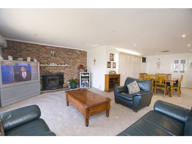 15 Cantala Court, Endeavour Hills VIC 3802