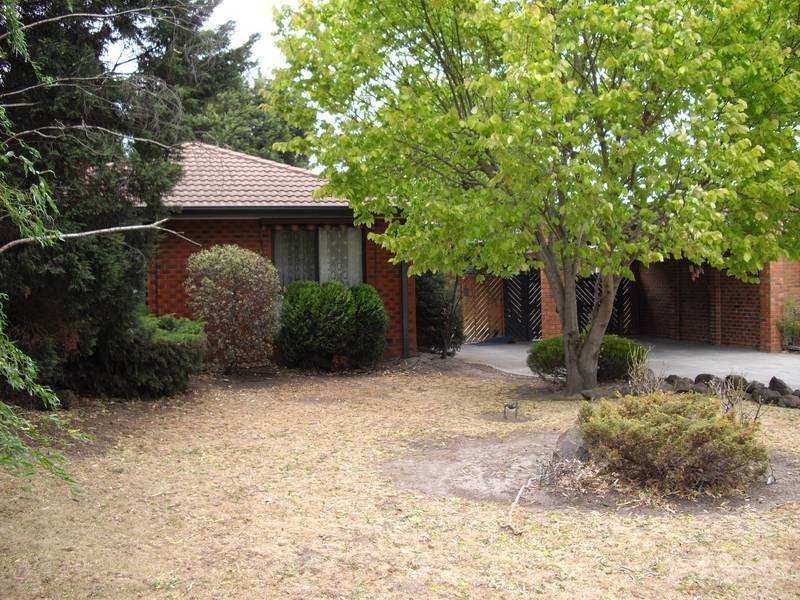 5 Tayport Gardens, Endeavour Hills VIC 3802