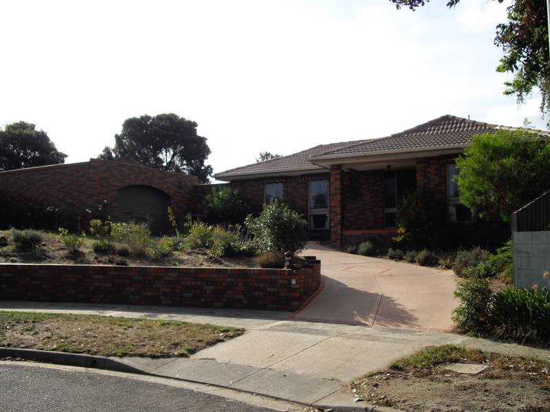 6 Collett Rise, Endeavour Hills VIC 3802