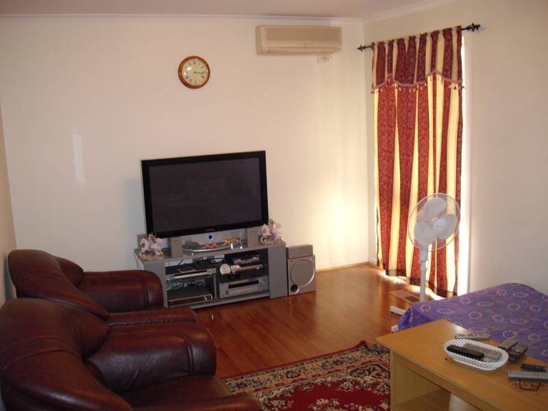 99 James Cook Drive, Endeavour Hills VIC 3802