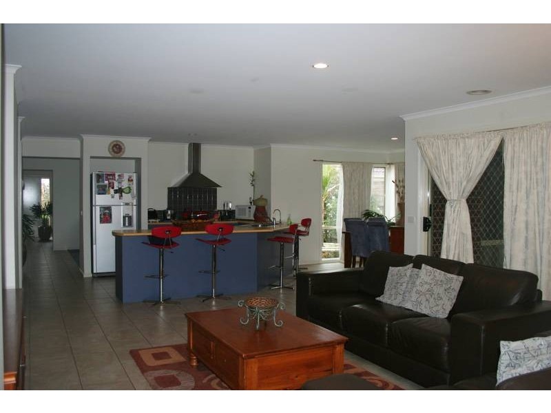 40 Miralie Way, Cranbourne North VIC 3977