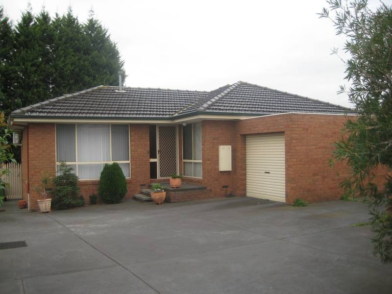 2/4 Bramwell Close, Endeavour Hills VIC 3802