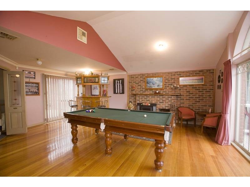 5 Naila Close, Endeavour Hills VIC 3802