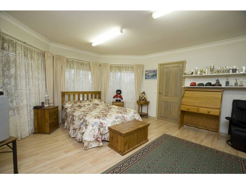 5 Naila Close, Endeavour Hills VIC 3802