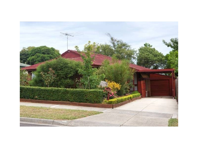 6 Paul Court, Endeavour Hills VIC 3802