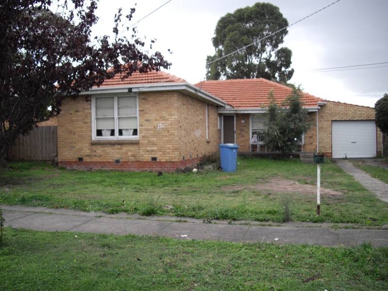 25 Oswald Street, Dandenong VIC 3175