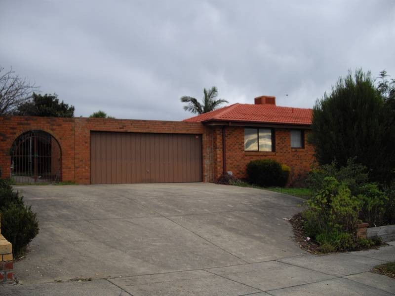 24 Quirk Court, Endeavour Hills VIC 3802