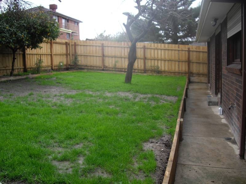 4 Headingly Court, Endeavour Hills VIC 3802