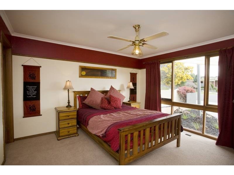 2 Exley Court, Endeavour Hills VIC 3802