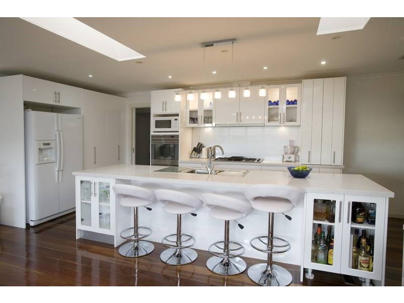 10 Moody Place, Endeavour Hills VIC 3802