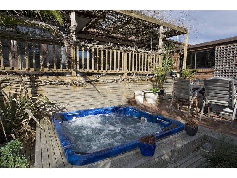 10 Moody Place, Endeavour Hills VIC 3802