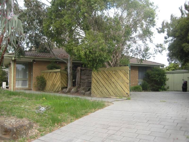 1 Kennington Park Drive, Endeavour Hills VIC 3802