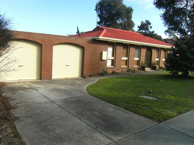 62 Charles Green Avenue, Endeavour Hills VIC 3802