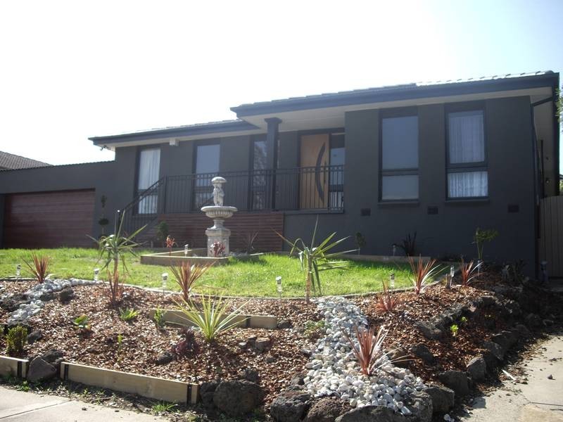 6 Hughes Close, Endeavour Hills VIC 3802