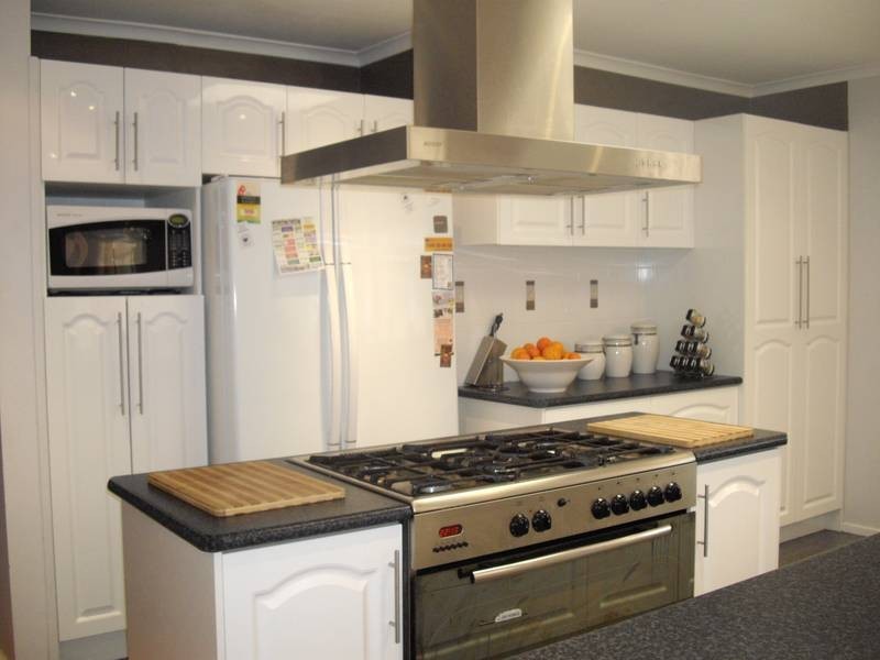 6 Hughes Close, Endeavour Hills VIC 3802