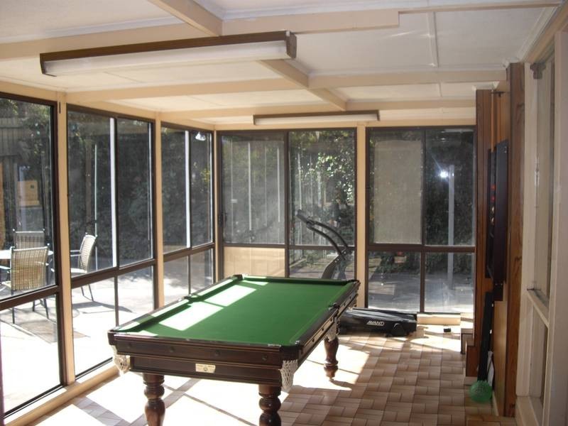 6 Hughes Close, Endeavour Hills VIC 3802