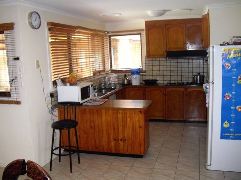 5 Currie Avenue, Endeavour Hills VIC 3802