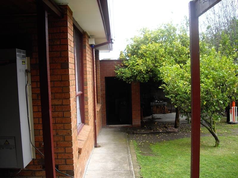 5 Currie Avenue, Endeavour Hills VIC 3802