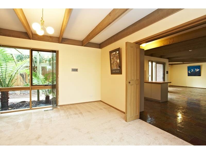 38 Granton Avenue, Endeavour Hills VIC 3802