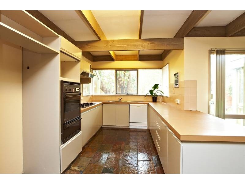 38 Granton Avenue, Endeavour Hills VIC 3802