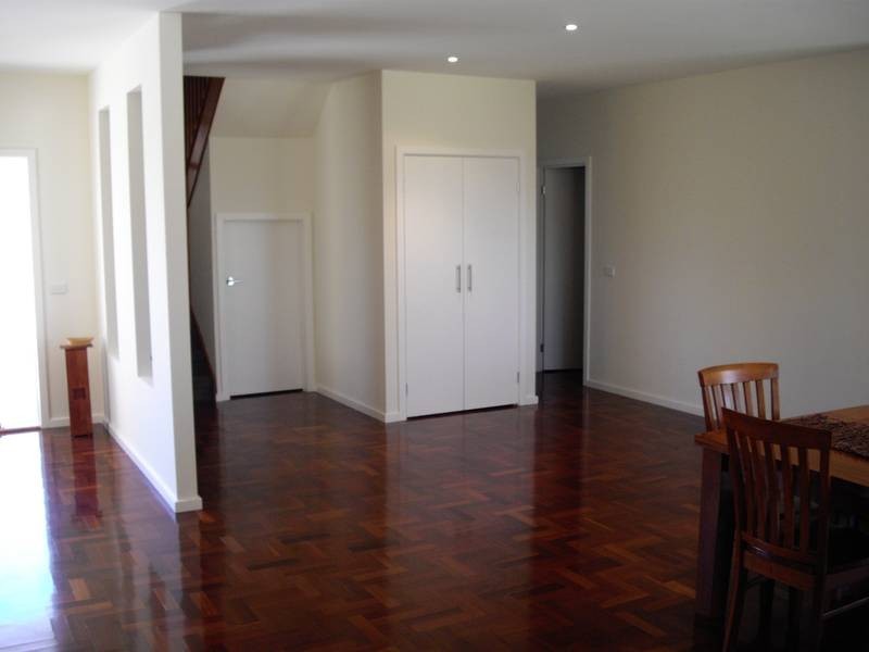 2/11 Moomba Parade, Dandenong VIC 3175