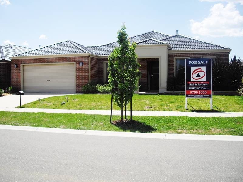 6 Angelique Street, Berwick VIC 3806