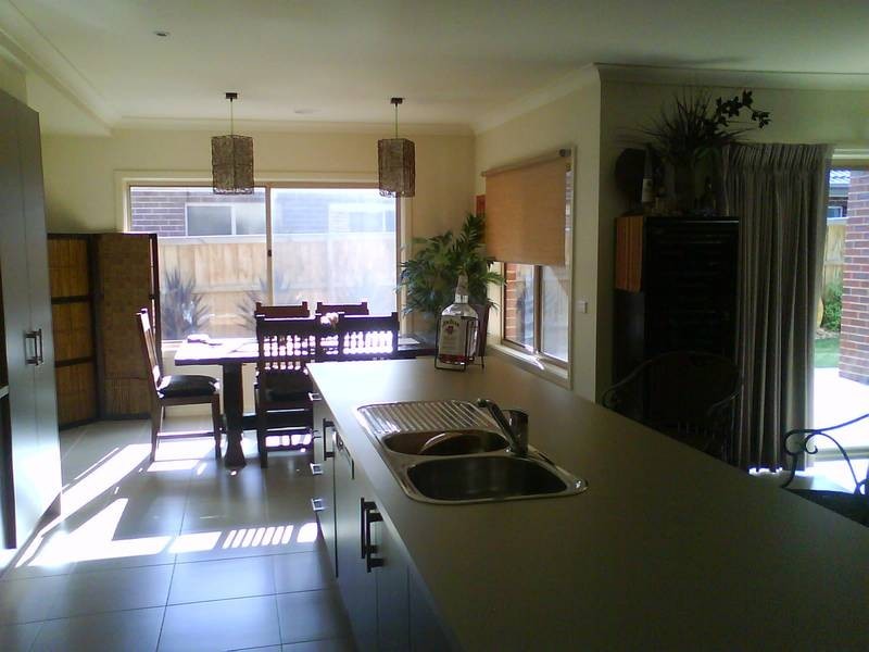 6 Angelique Street, Berwick VIC 3806