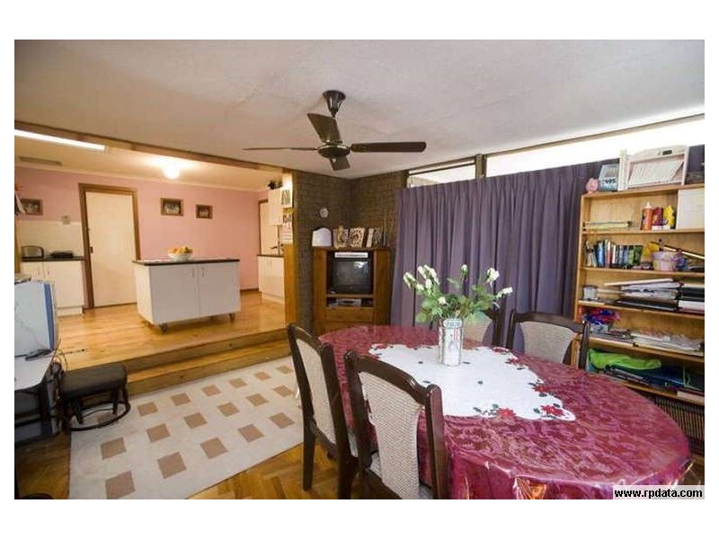 24 Gray Close, Endeavour Hills VIC 3802