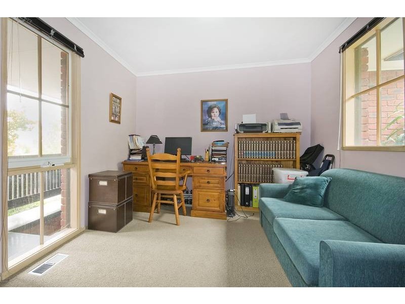 4 Sporing Court, Endeavour Hills VIC 3802