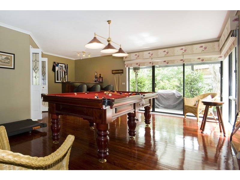 4 Sporing Court, Endeavour Hills VIC 3802