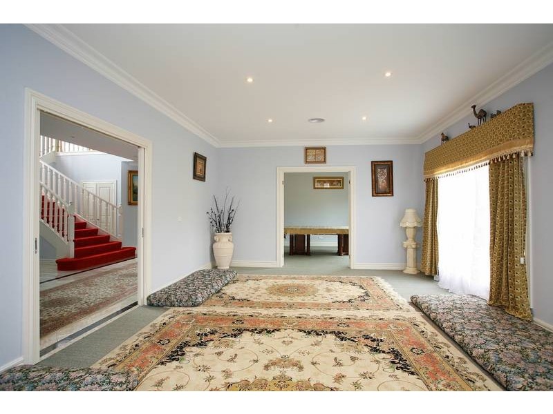 1 Denis Court, Narre Warren North VIC 3804